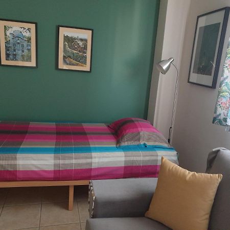 Comfortable Apartment In The Center Of Volos Very Close To The Port Bagian luar foto