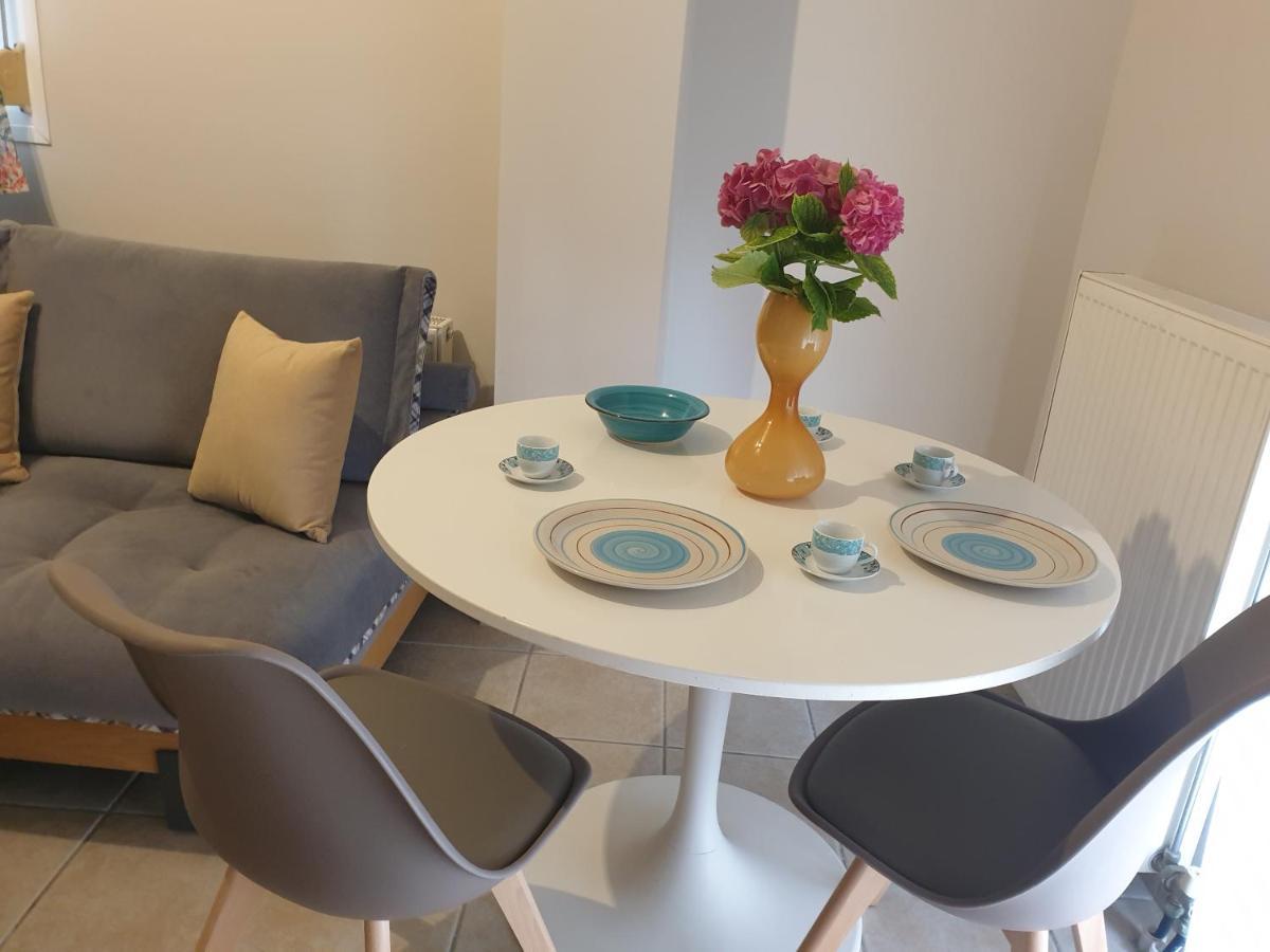 Comfortable Apartment In The Center Of Volos Very Close To The Port Bagian luar foto