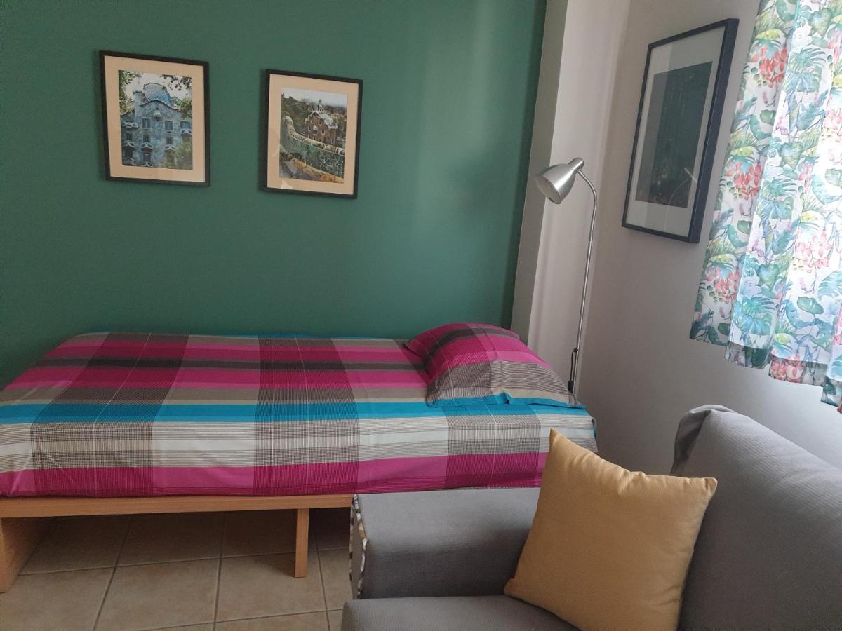 Comfortable Apartment In The Center Of Volos Very Close To The Port Bagian luar foto